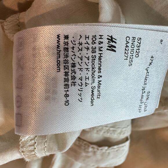 Women's H&M Cream Romantic Flutter V Neck Boho Chic Top 10 Medium - Picture 4 of 6